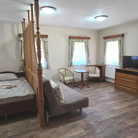 Perla Jizery Hotel