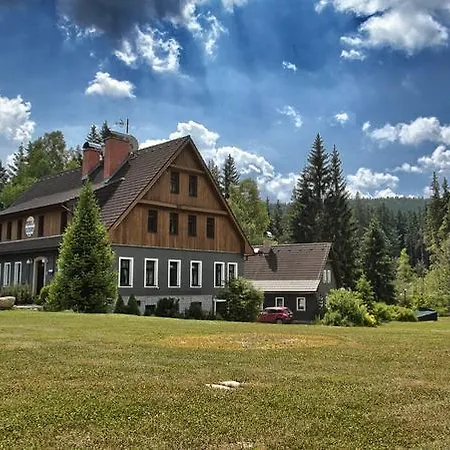 Perla Jizery Hotel