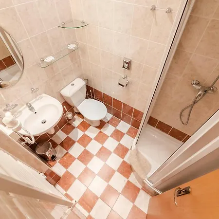 Perla Jizery Hotel